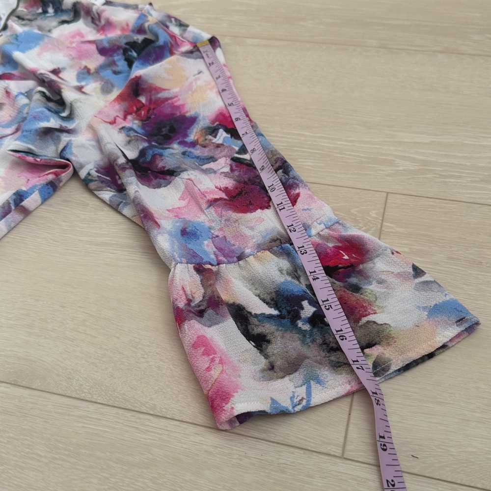 ✨Chaus Vibrant Floral Blouse Pink, Blue, and Purple - Picture 5 of 7